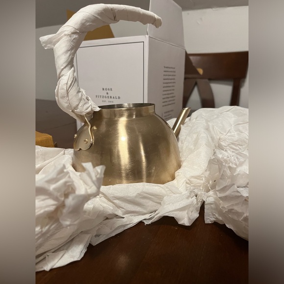 Rose & Fitzgerald Brushed Gold Kettle - Picture 2 of 6